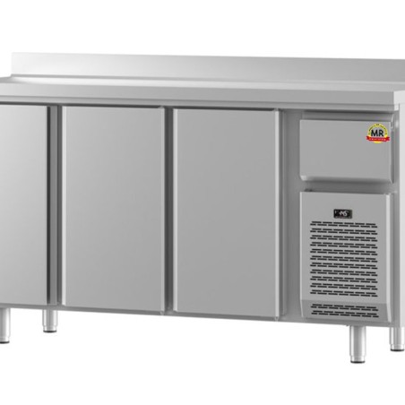 mesa frente mostrador refrigerado